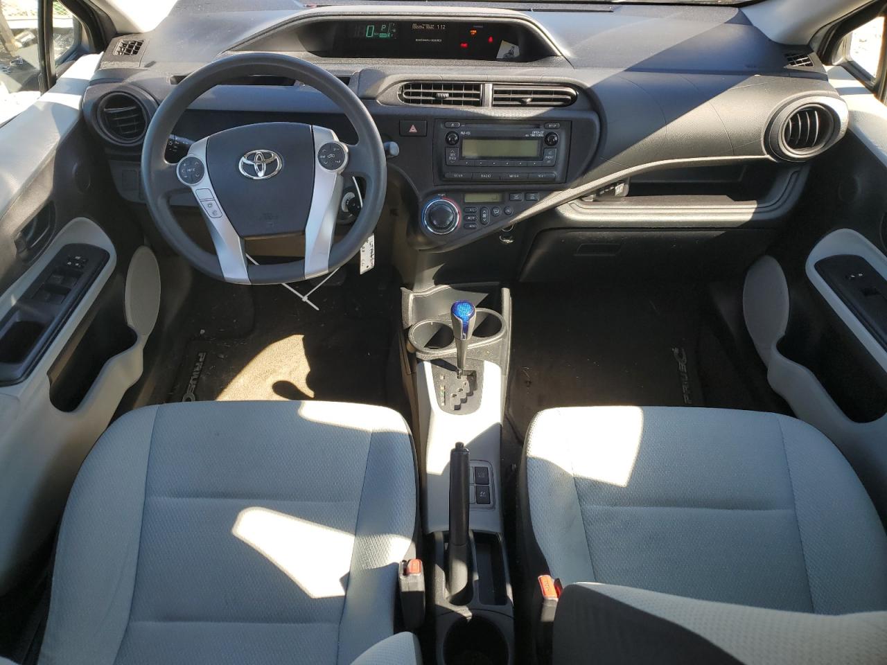 2012 Toyota Prius - Image 8