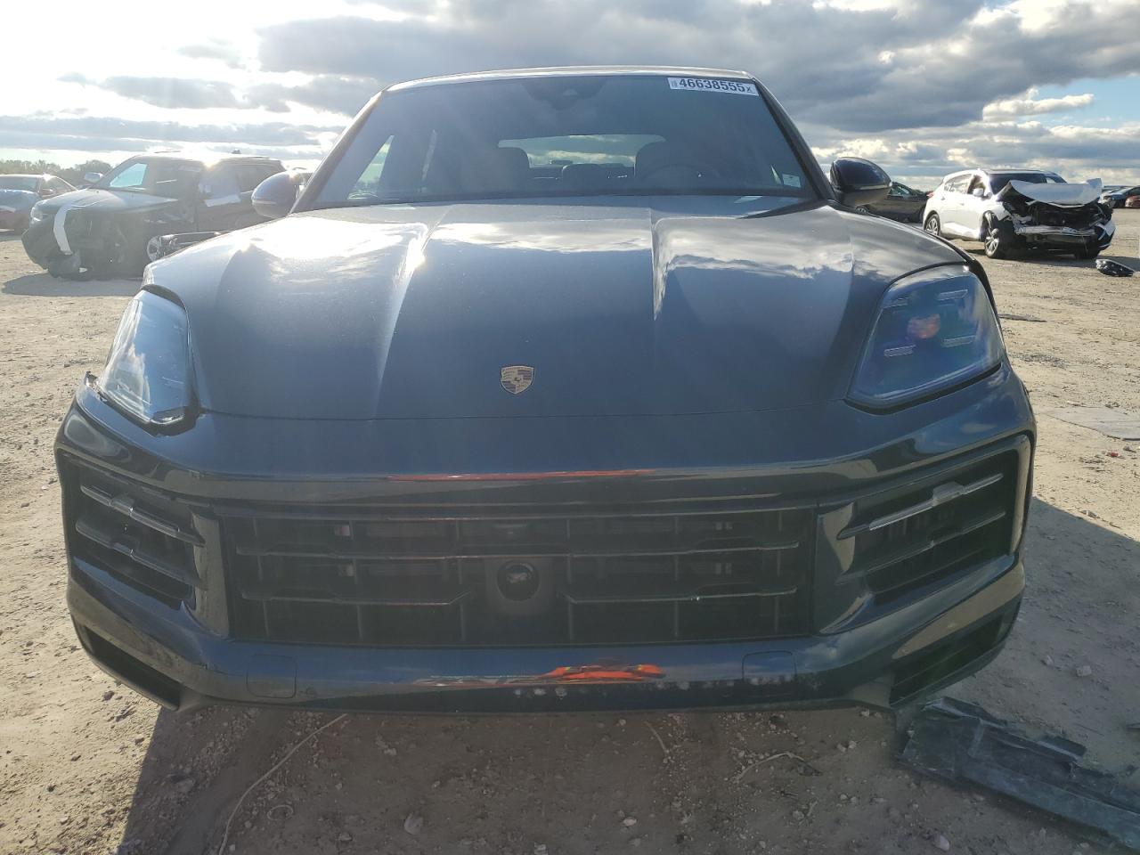 2024 Porsche Cayenne - Image 5