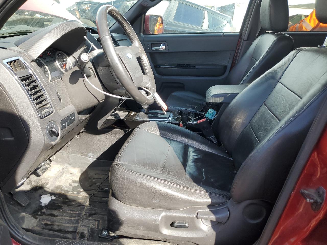 2010 Ford Escape - Image 7