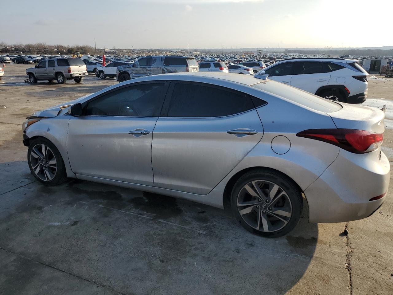 2014 Hyundai Elantra - Image 2