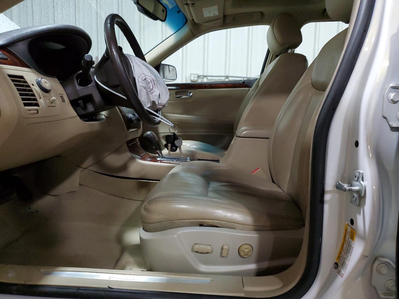 2007 Cadillac DTS - Image 7