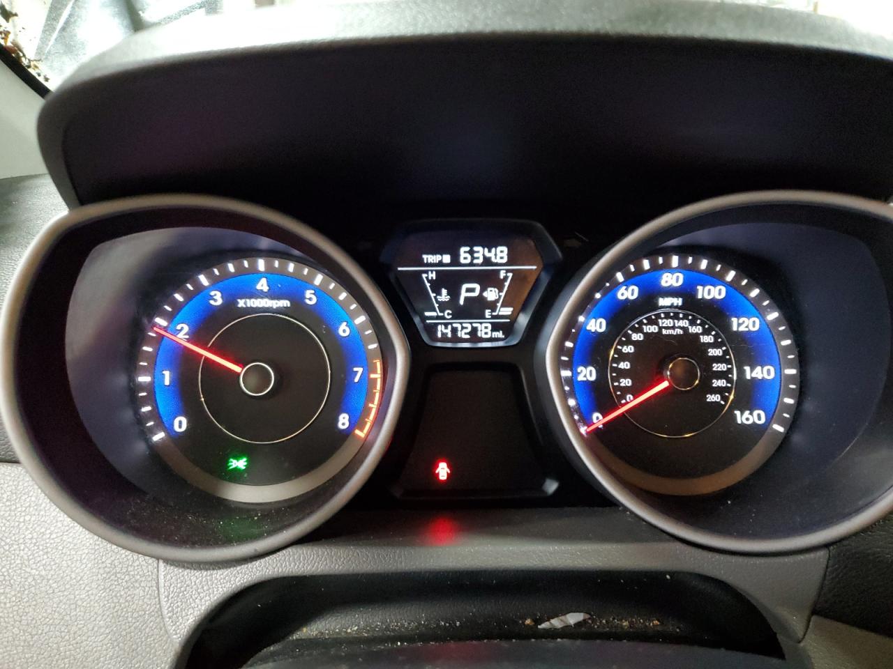 2016 Hyundai Elantra - Image 9