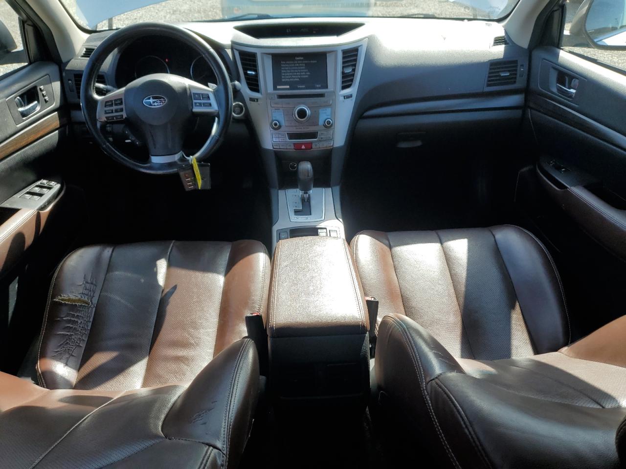 2014 Subaru Outback - Image 8