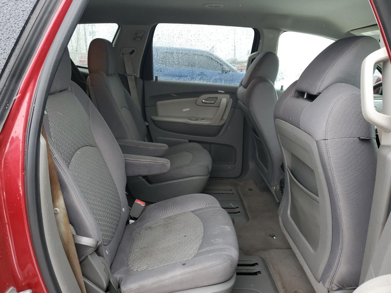 2012 Chevrolet Traverse - Image 11