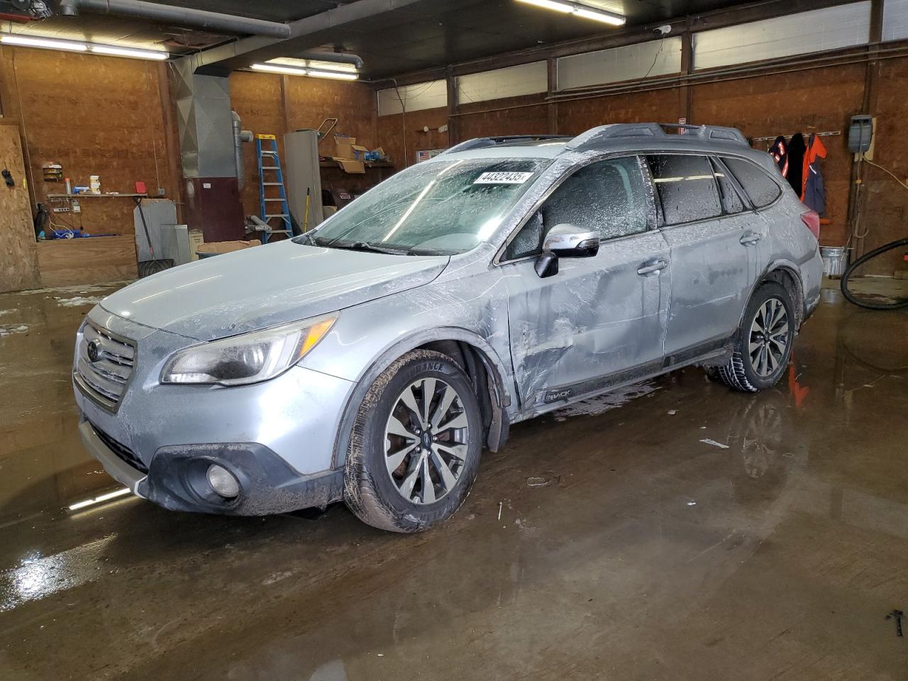 2015 Subaru Outback - Image 1