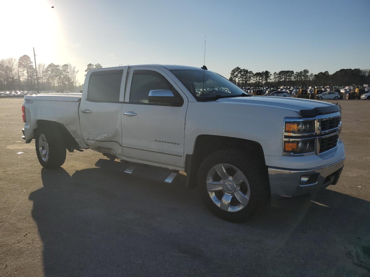 2014 Chevrolet Silverado - Image 4