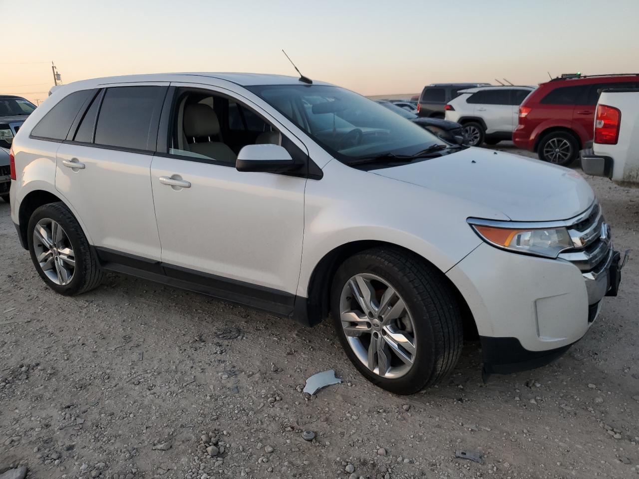 2012 Ford Edge - Image 4
