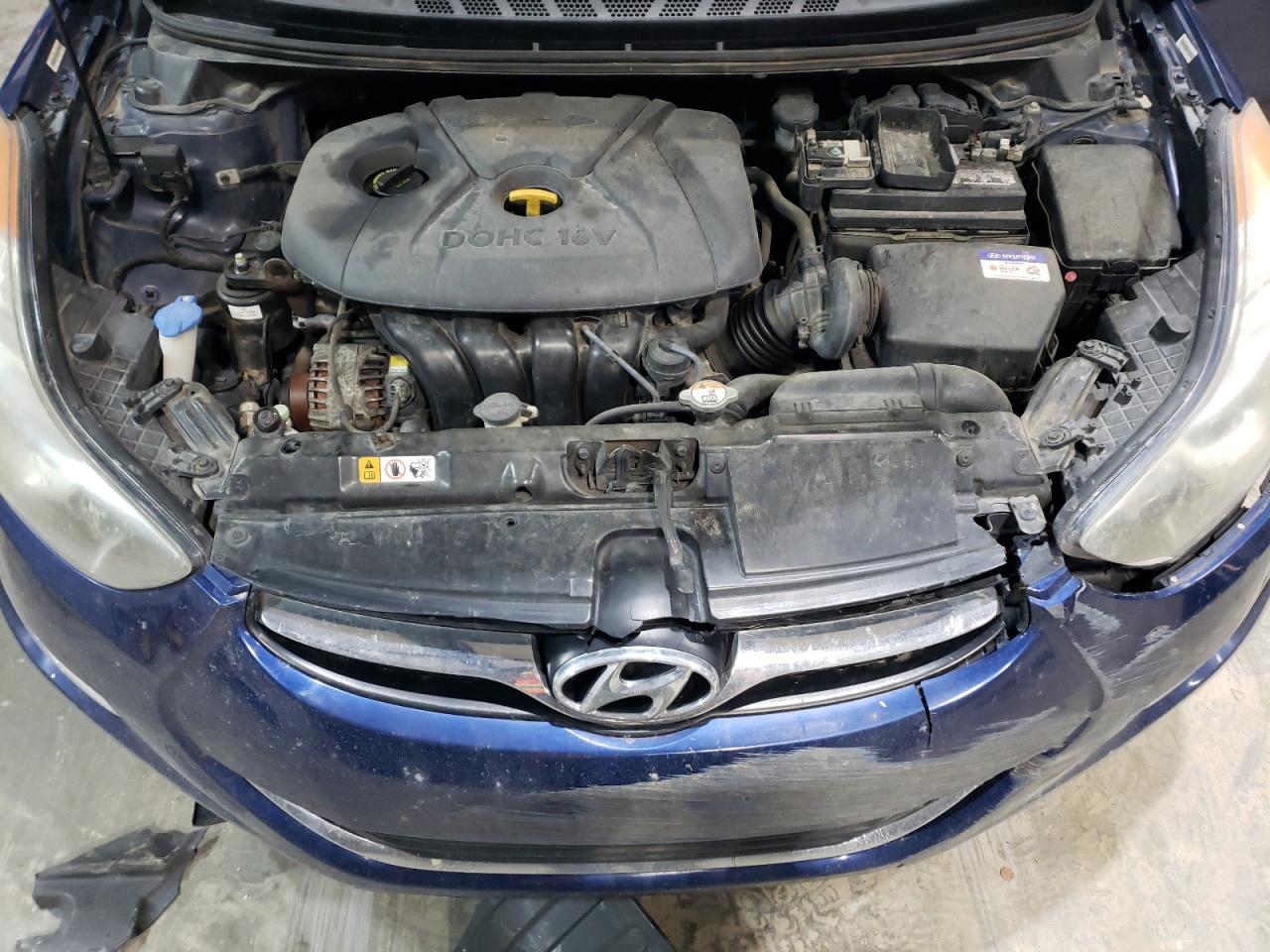 2013 Hyundai Elantra - Image 12