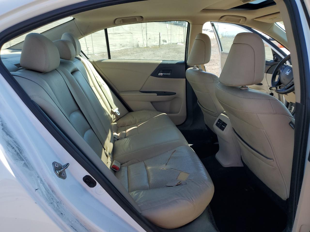 2015 Honda Accord - Image 11