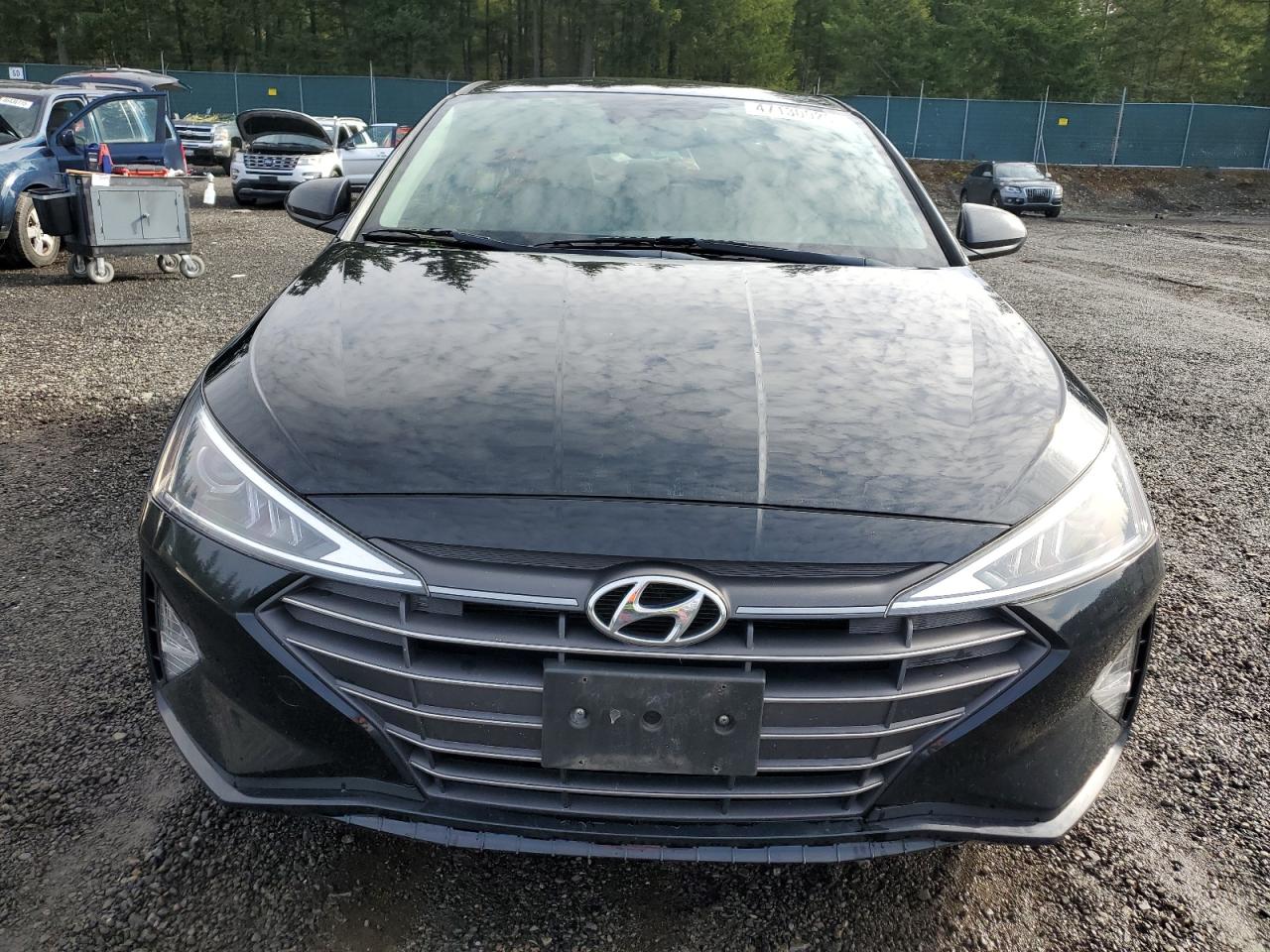 2019 Hyundai Elantra - Image 5