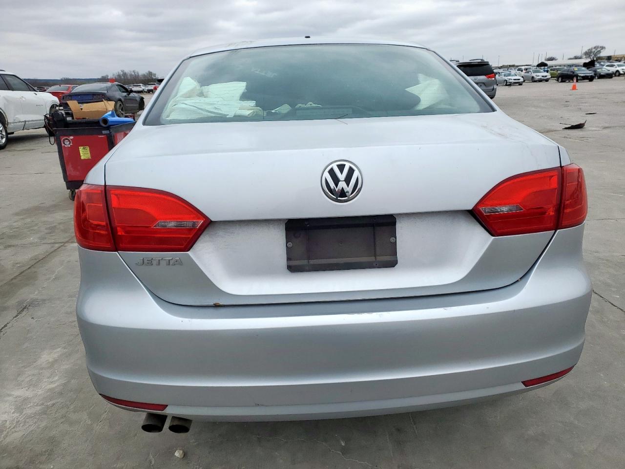 2014 Volkswagen Jetta - Image 6