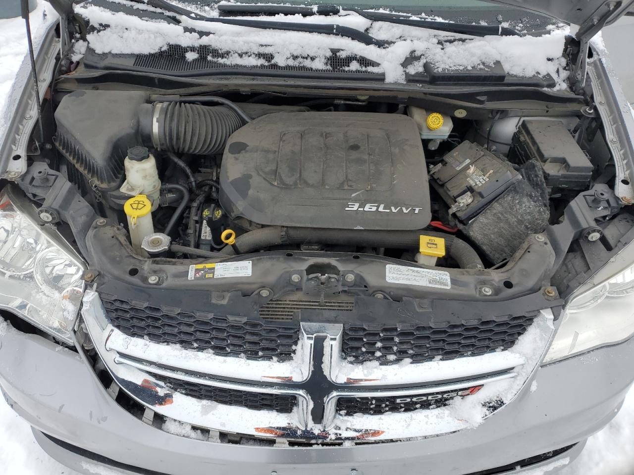 2017 Dodge Caravan - Image 12