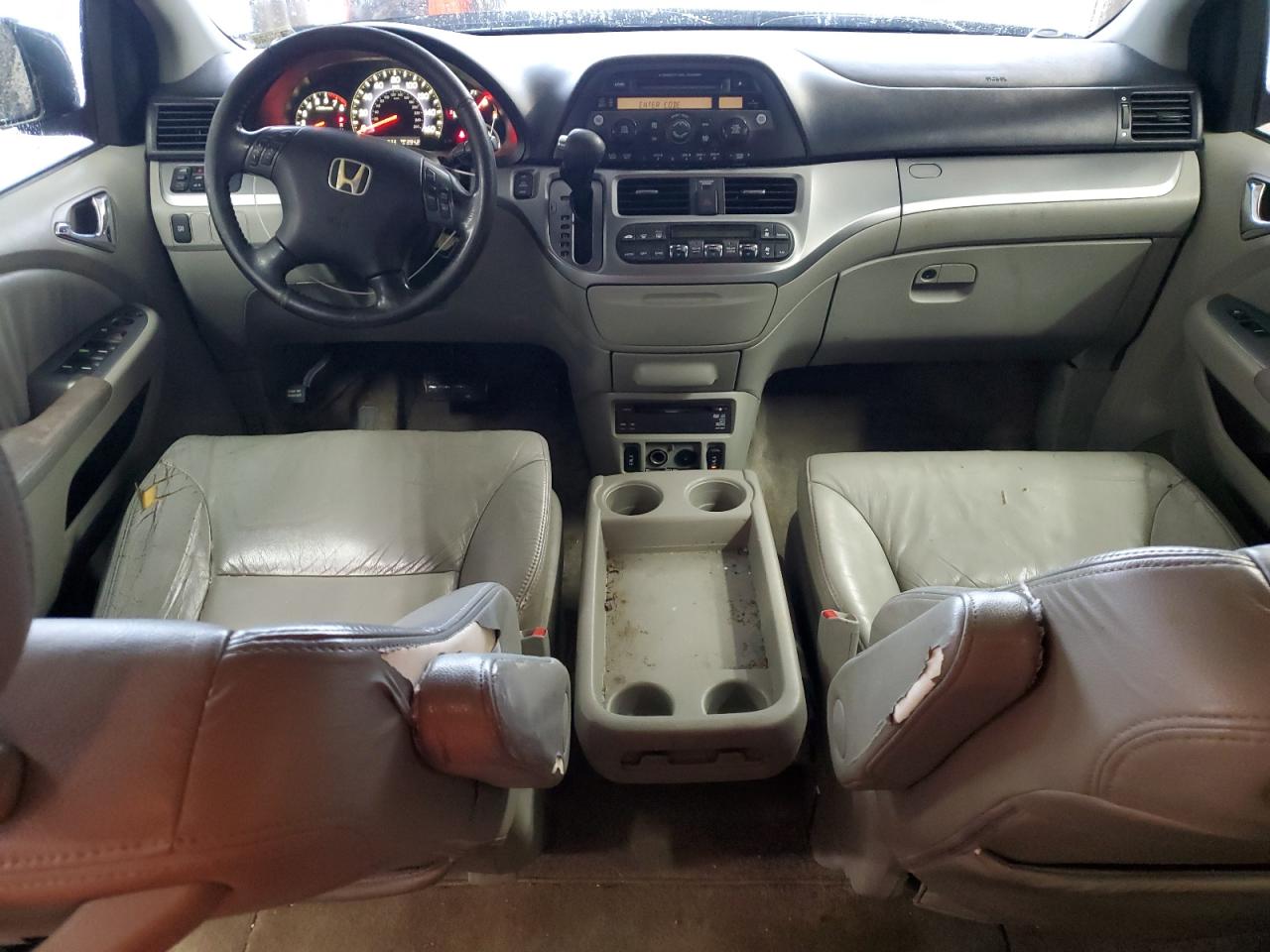 2008 Honda Odyssey - Image 8