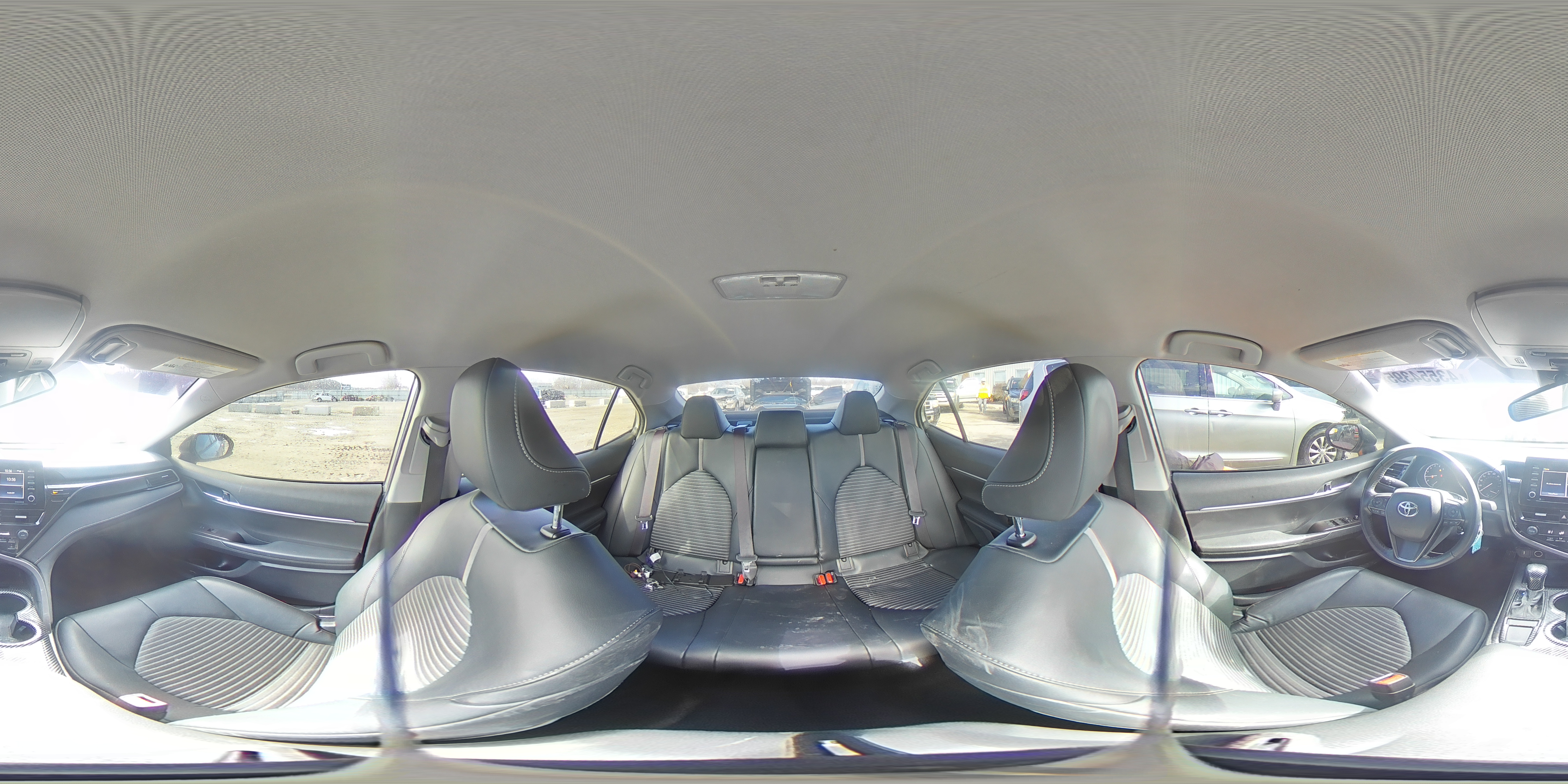 2021 Toyota Camry - Image 15