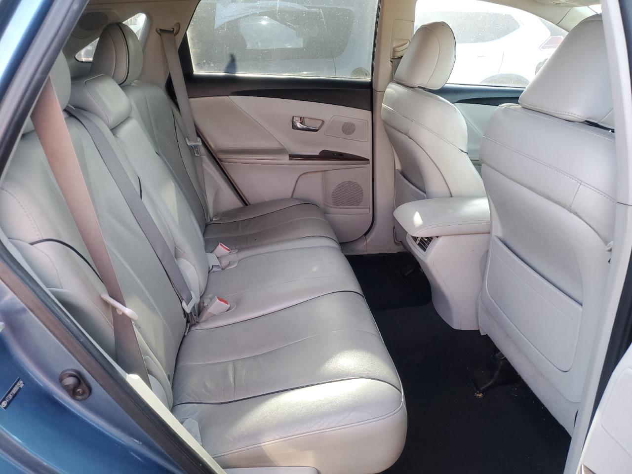 2009 Toyota Venza - Image 11