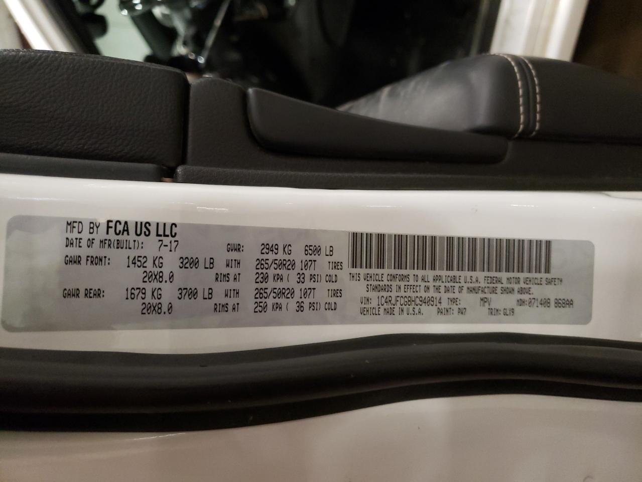 2017 Jeep Grand Cherokee - Image 13