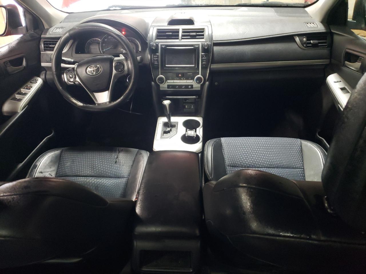 2012 Toyota Camry - Image 8