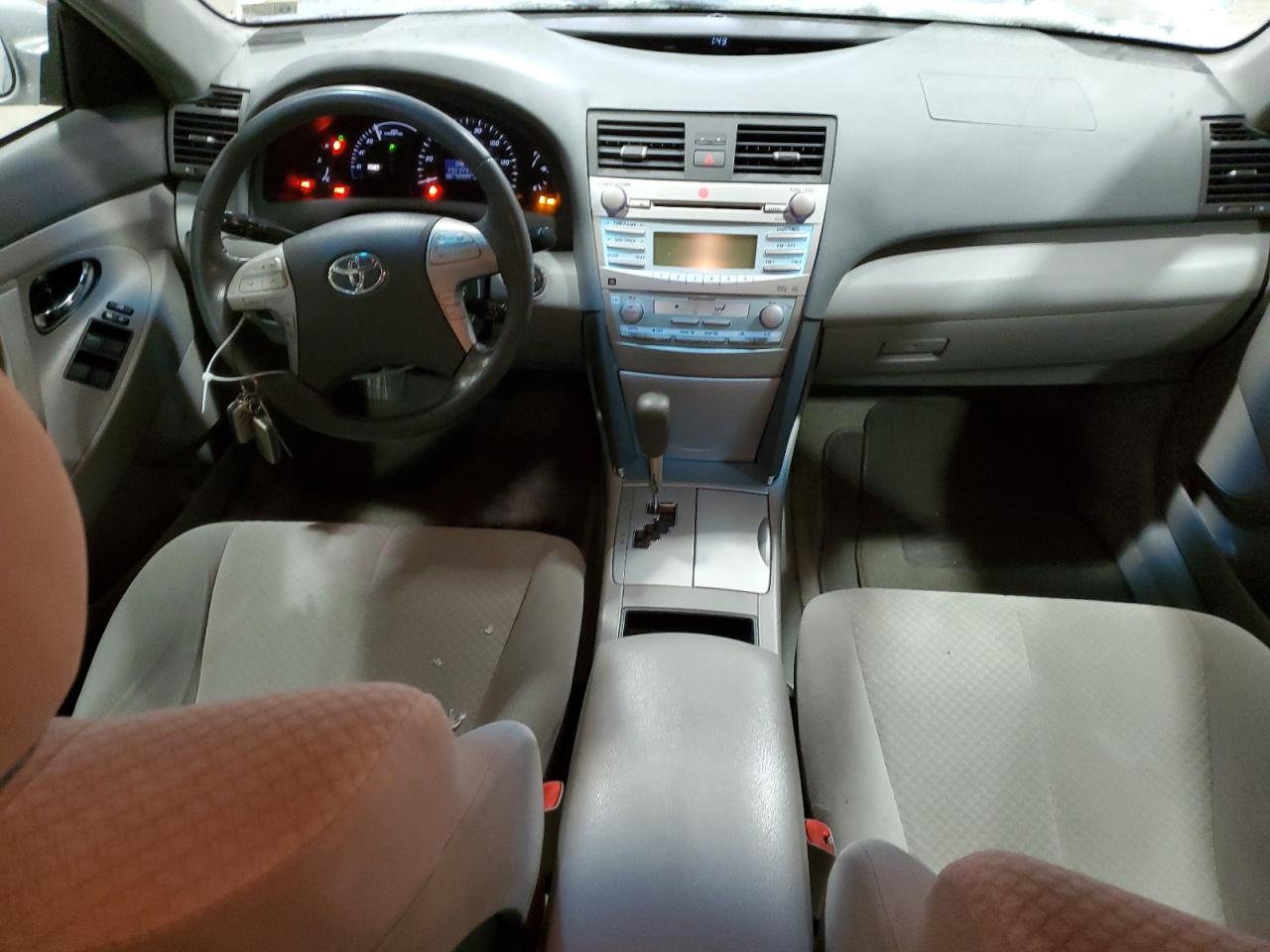 2009 Toyota Camry - Image 8