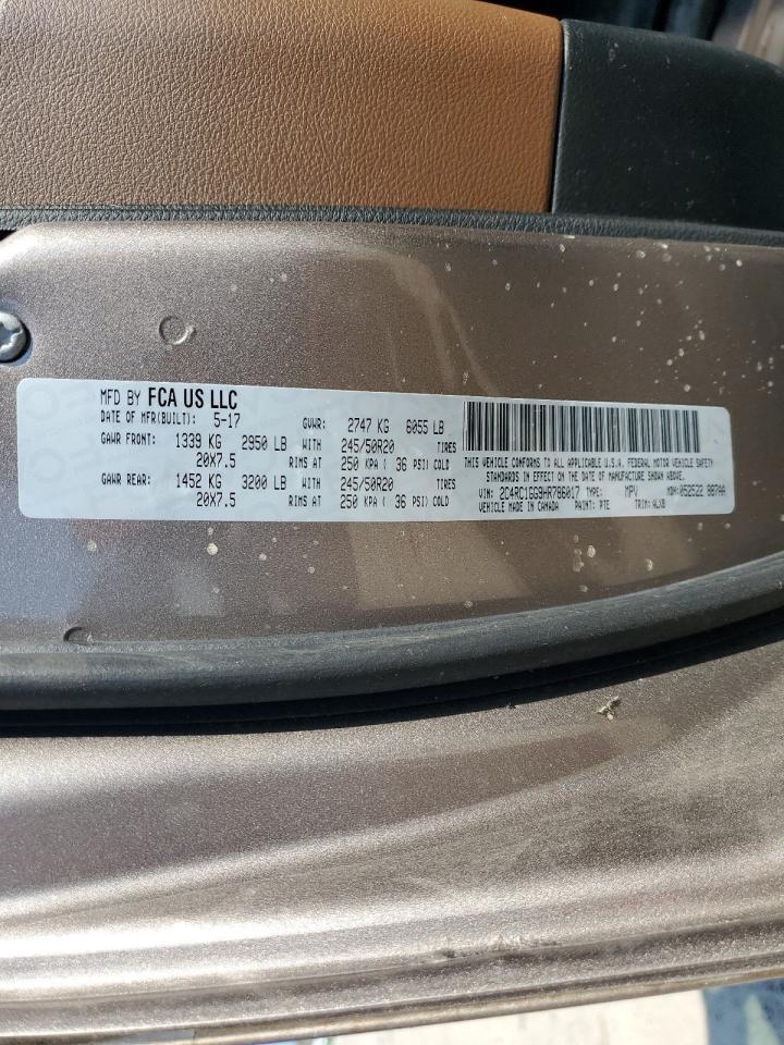 2017 Chrysler Pacifica - Image 14