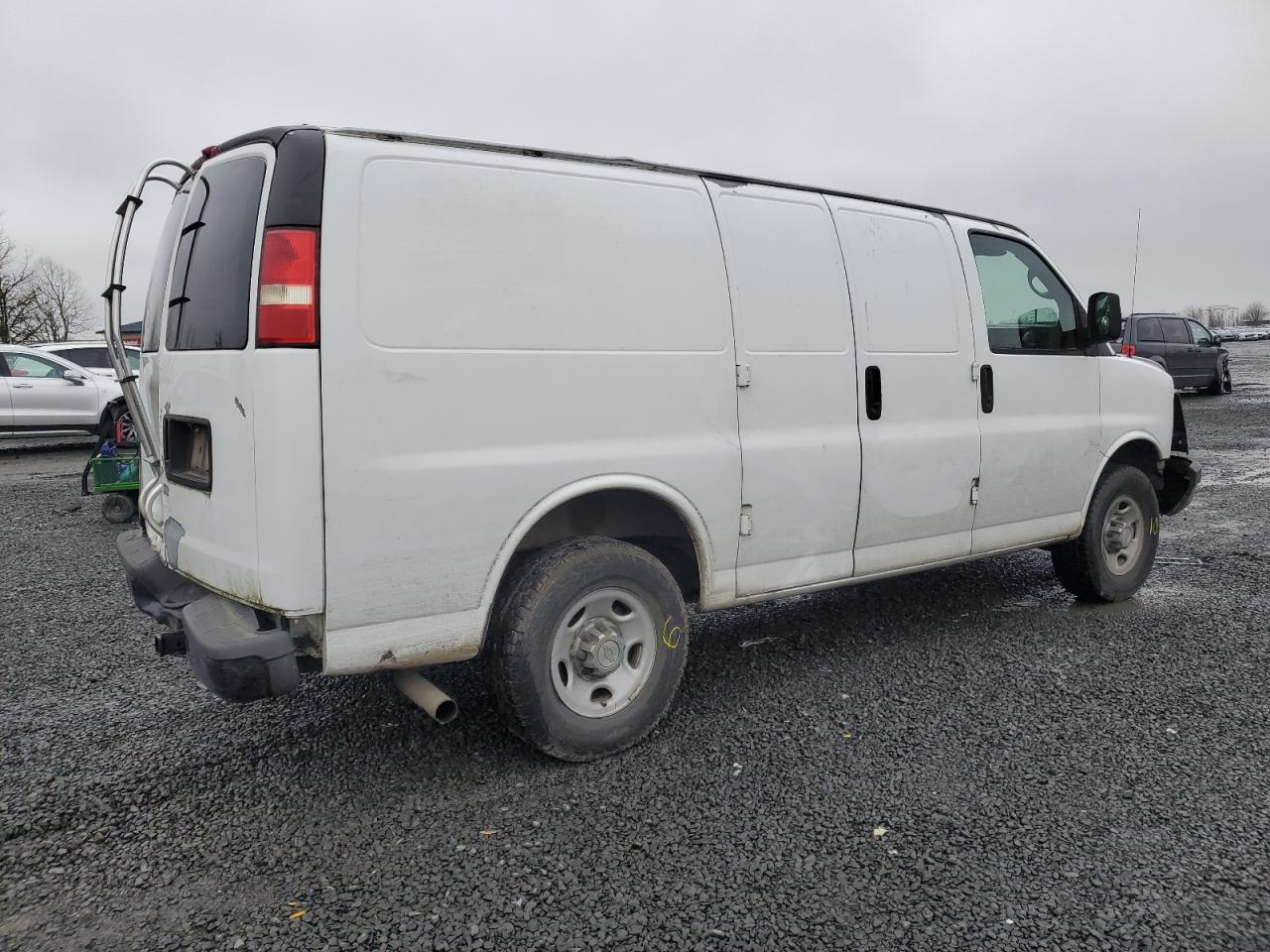 2006 Chevrolet Express - Image 3