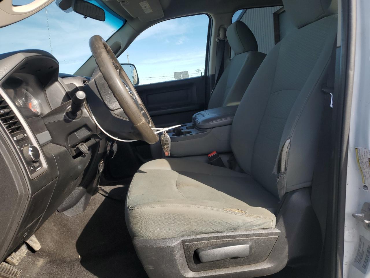 2017 RAM 3500 - Image 7