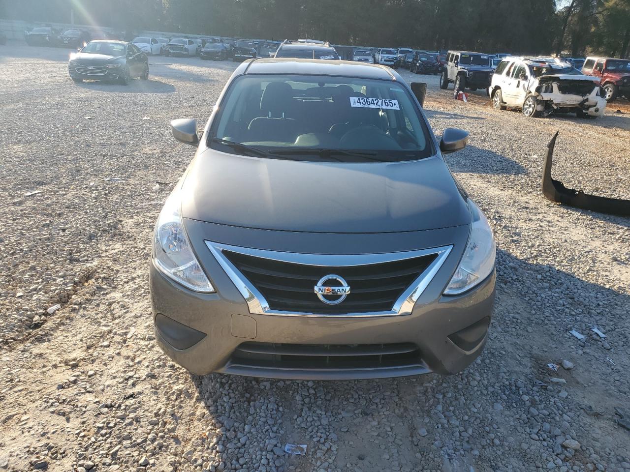 2015 Nissan Versa - Image 5