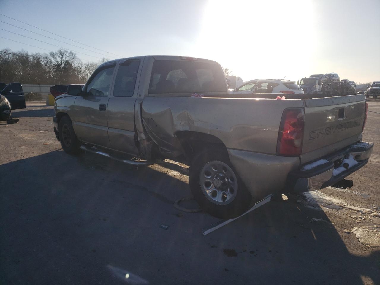 2006 Chevrolet Silverado - Image 2