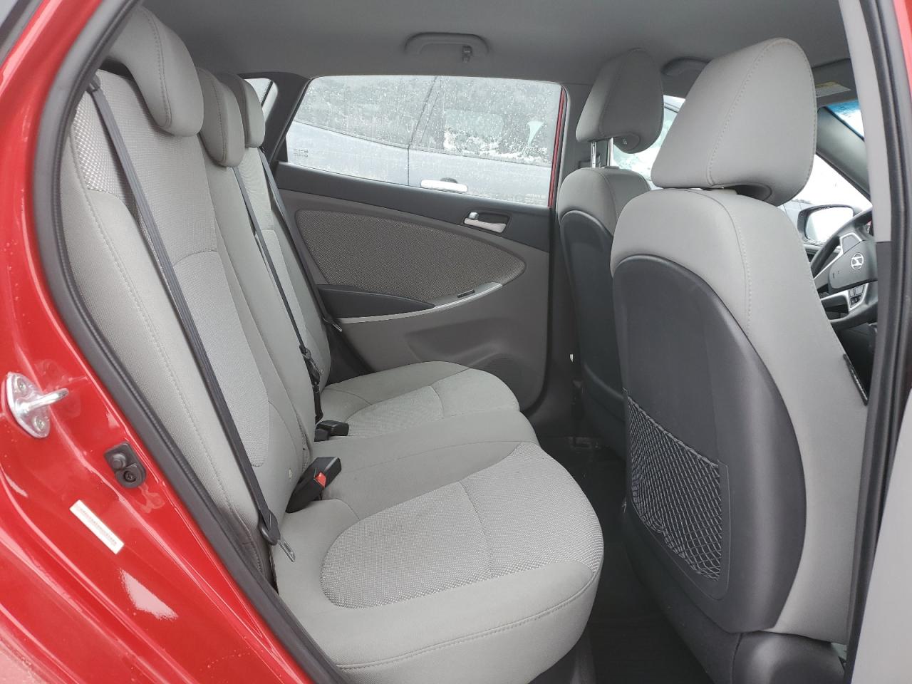 2013 Hyundai Accent - Image 10