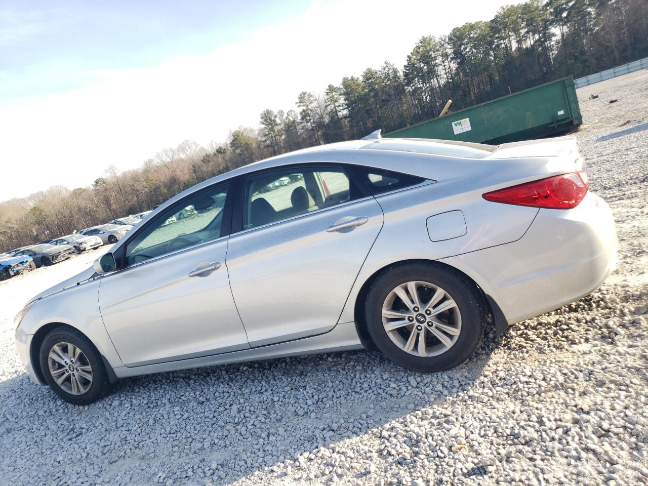 2013 Hyundai Sonata - Image 2