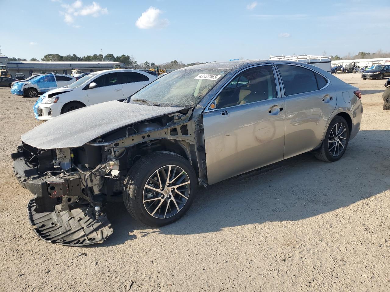 2018 Lexus ES - Image 1