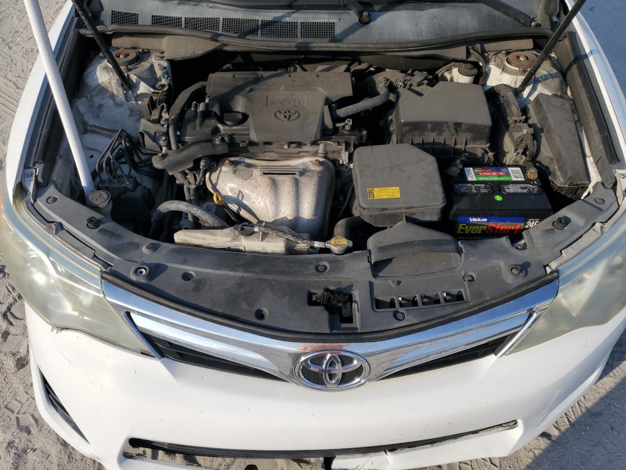 2012 Toyota Camry - Image 11