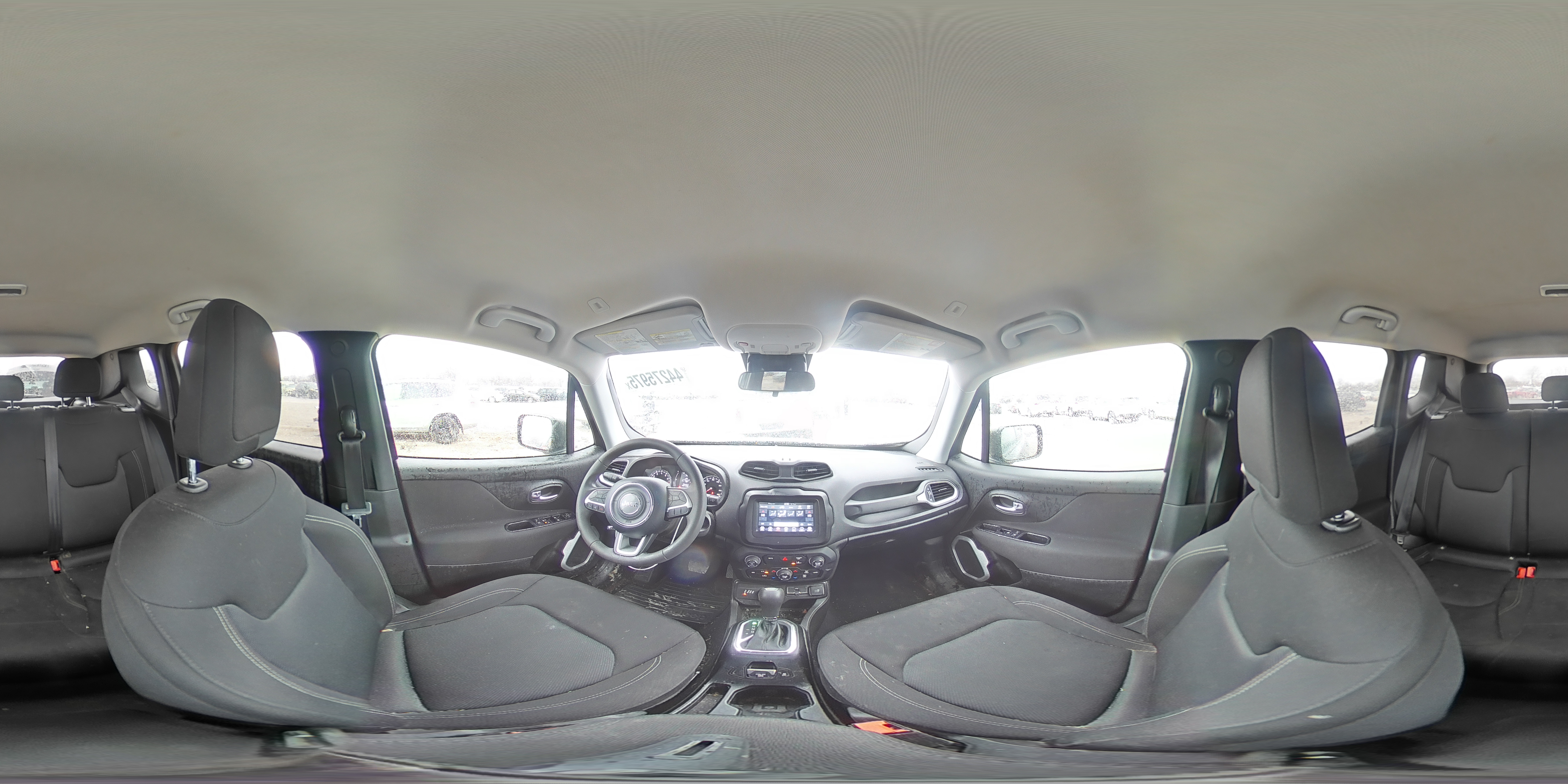 2021 Jeep Renegade - Image 13