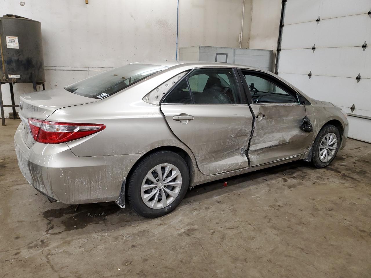 2015 Toyota Camry - Image 3
