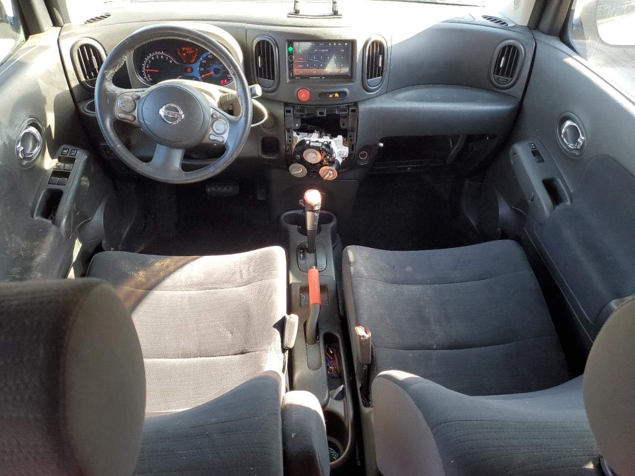 2010 Nissan Cube - Image 8