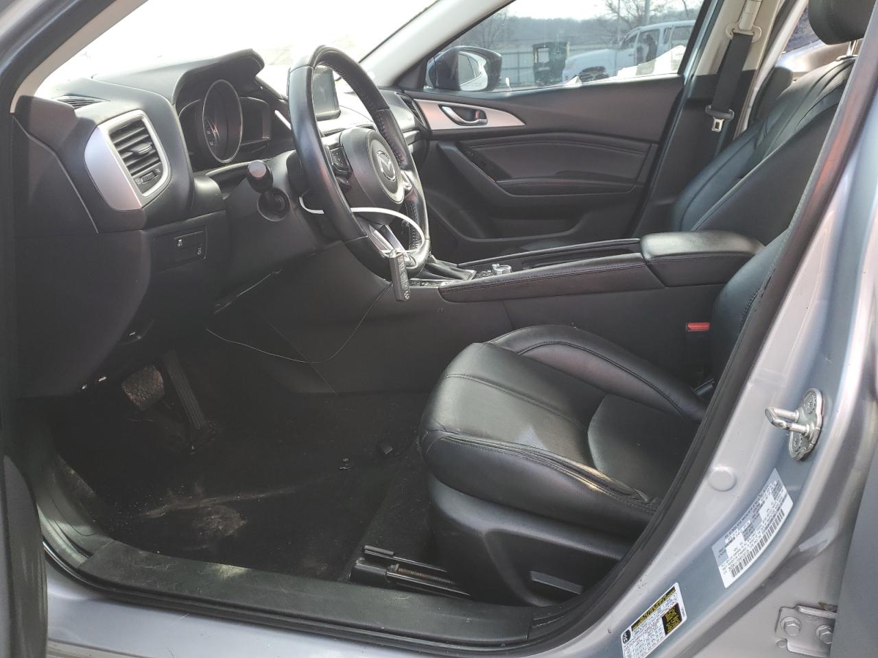 2017 Mazda 3 - Image 7