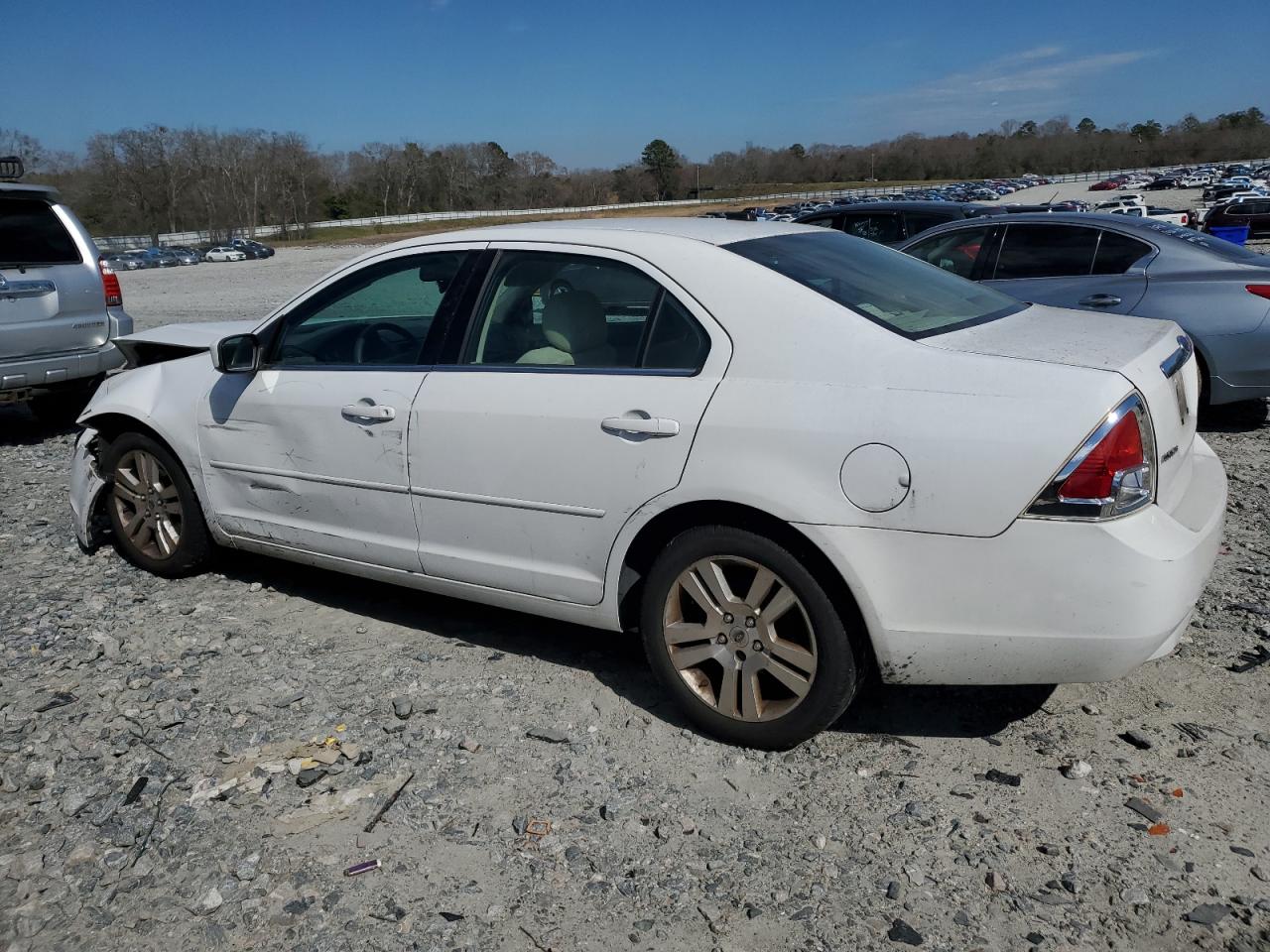 2007 Ford Fusion - Image 2