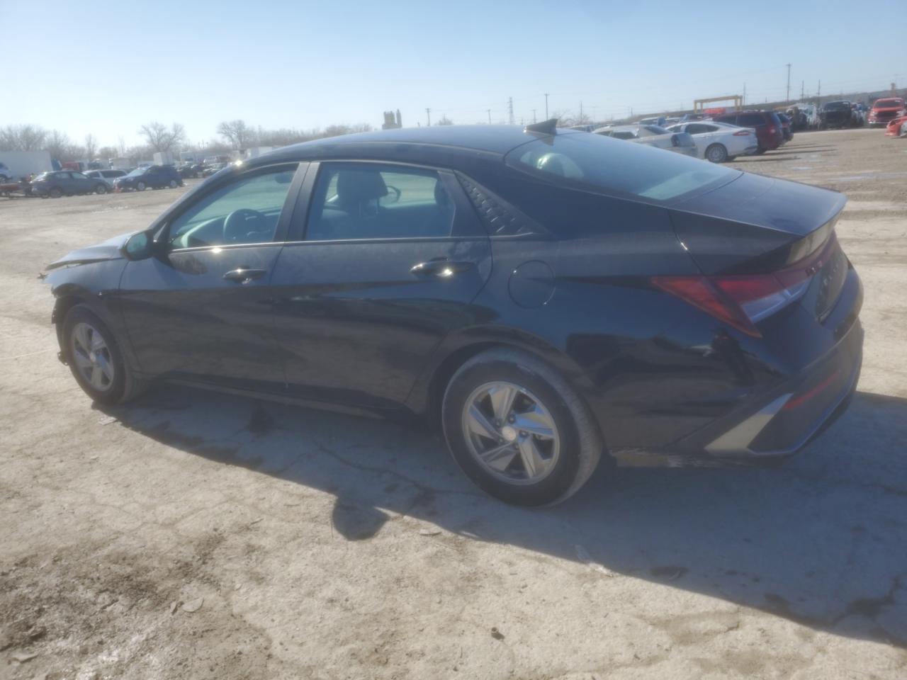 2024 Hyundai Elantra - Image 2