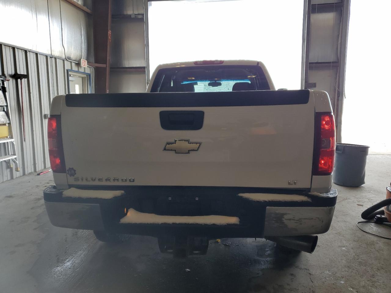 2011 Chevrolet Silverado - Image 6