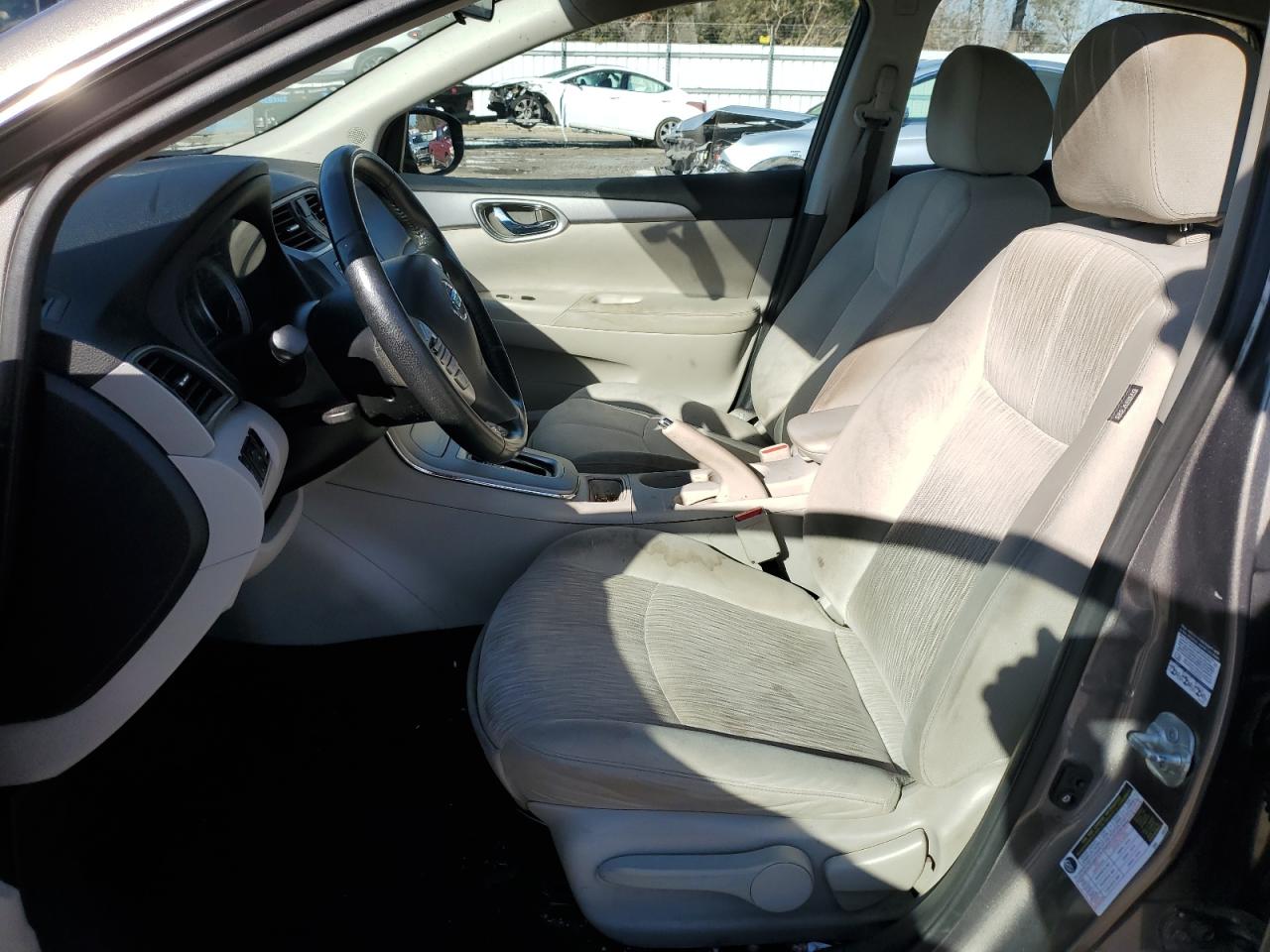 2015 Nissan Sentra - Image 7