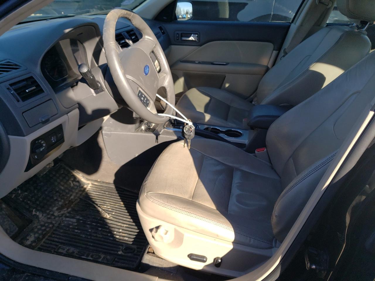 2010 Ford Fusion - Image 7