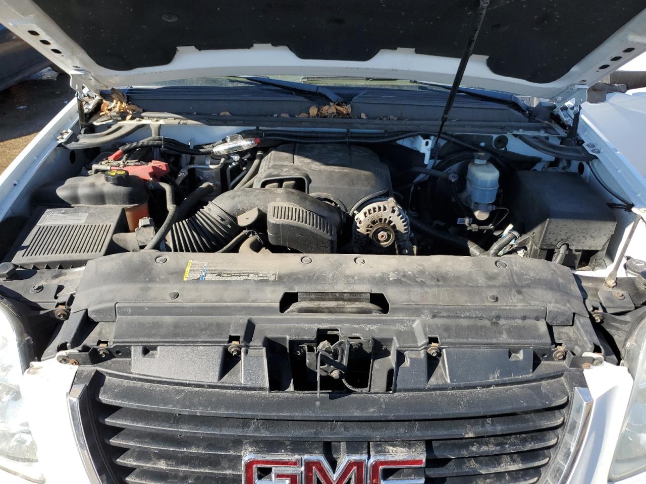 2011 GMC Yukon - Image 12