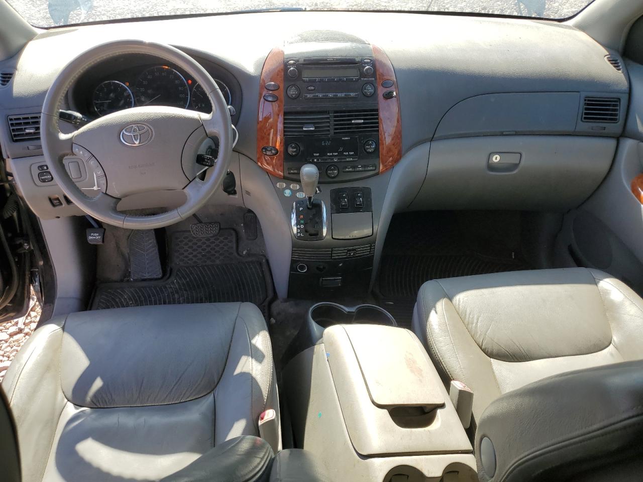 2008 Toyota Sienna - Image 8