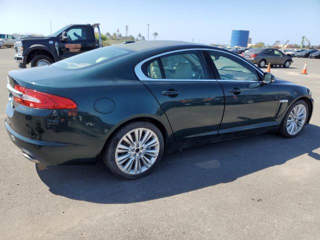 Седани JAGUAR XF 2012 Зелений