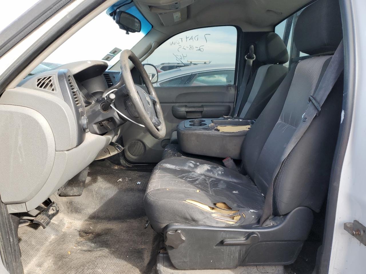 2007 Chevrolet Silverado - Image 7