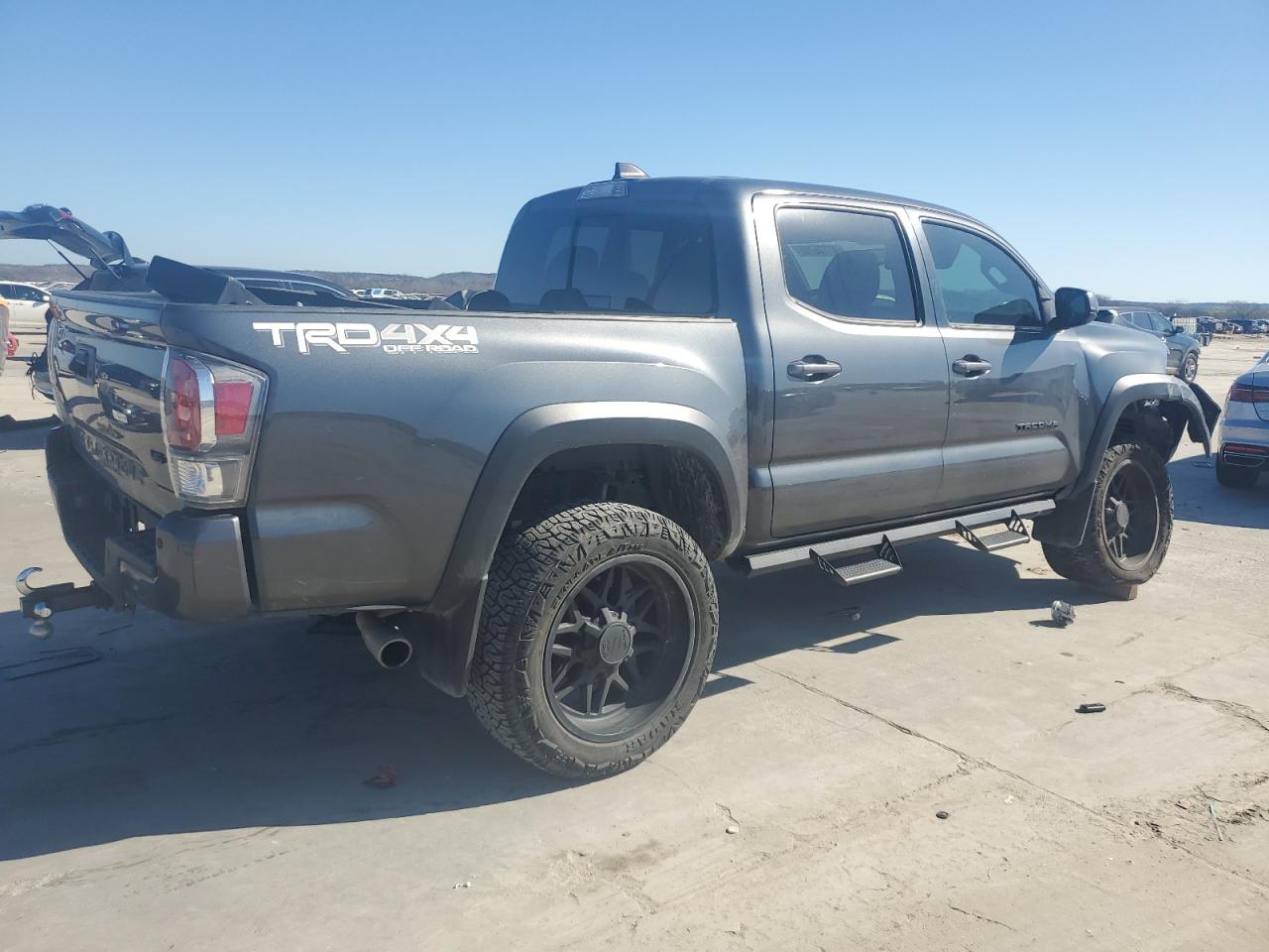 2020 Toyota Tacoma - Image 3