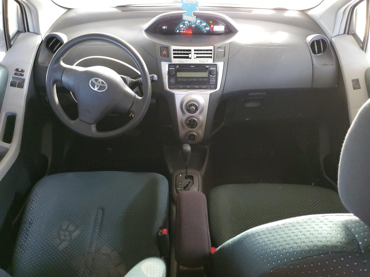 2008 Toyota Yaris - Image 8