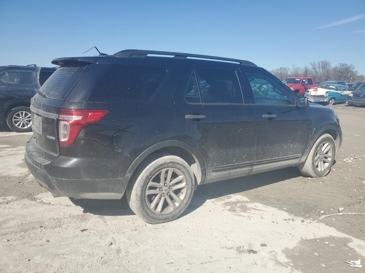 2015 Ford Explorer - Image 3