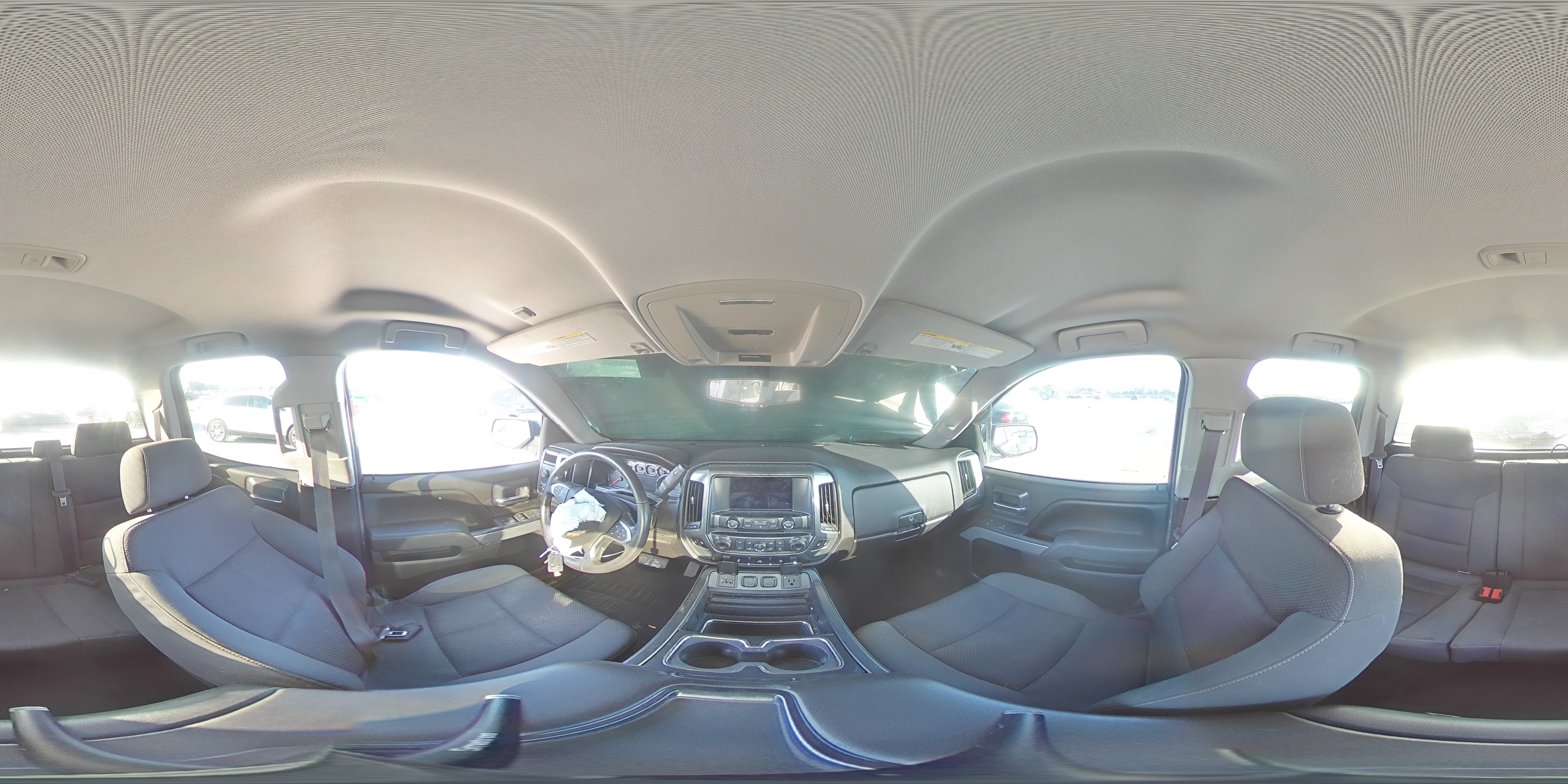 2015 Chevrolet Silverado - Image 13