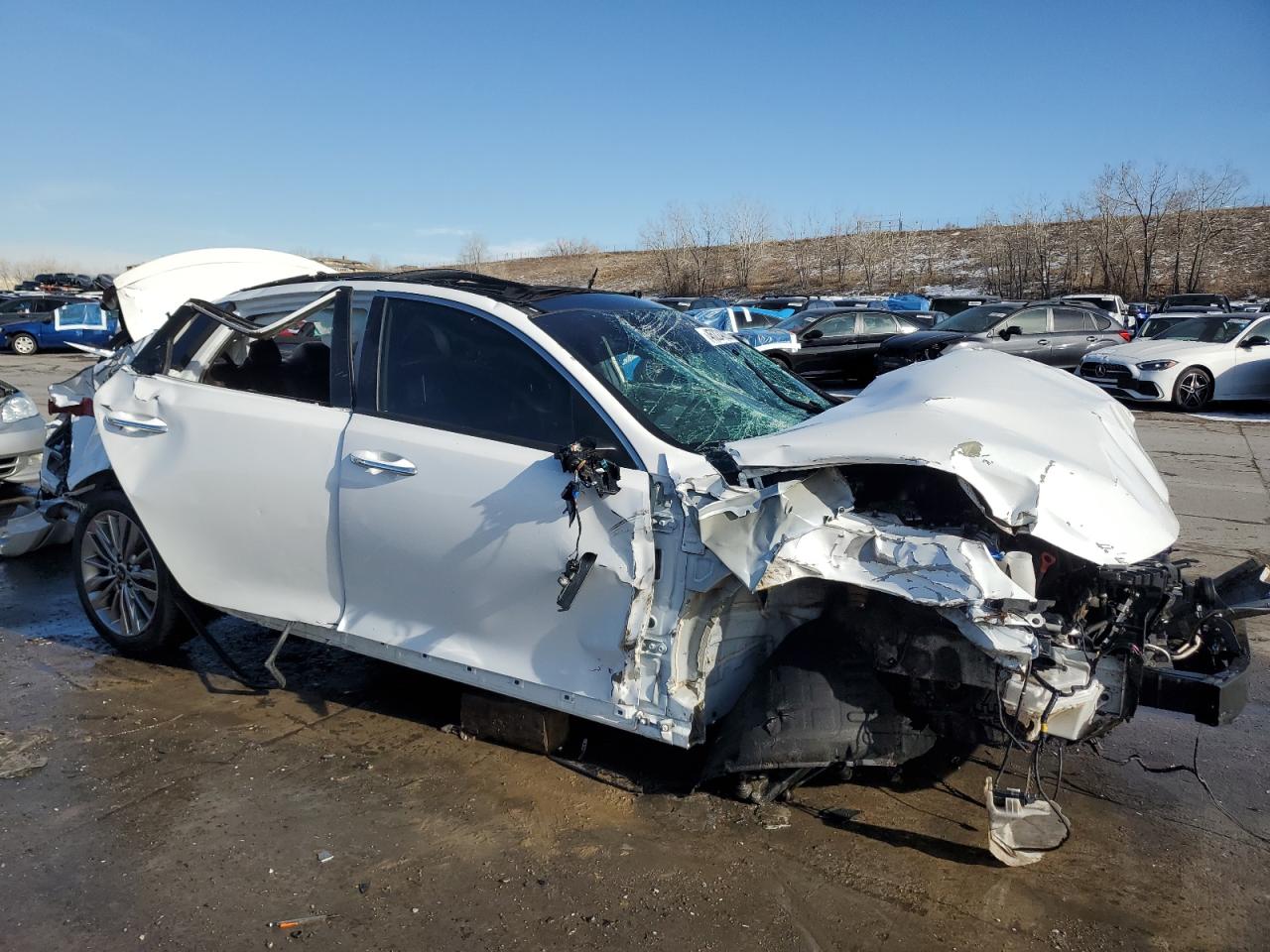 2019 Kia Optima - Image 4