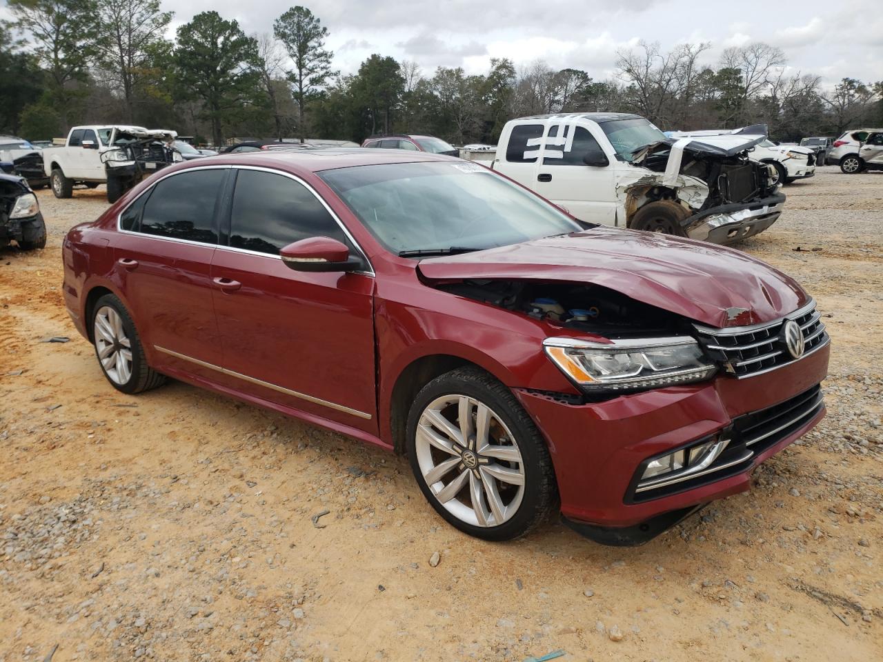 2016 Volkswagen Passat - Image 4